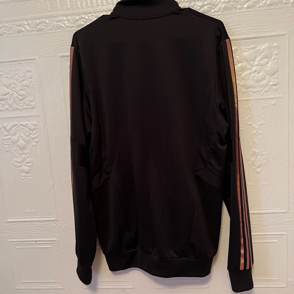 Adidas sweater
